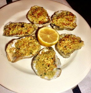 Ostriche al Forno: Oysters with Garlic Bread Crumbs at Piccolo Sogno Due